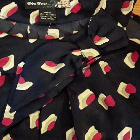 EUC navy printed  tank top - Picture 3 of 3